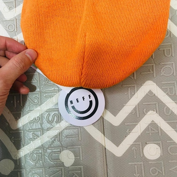 Neff Patagonia style winter  beanie hat cap skateboarding - Picture 3 of 3